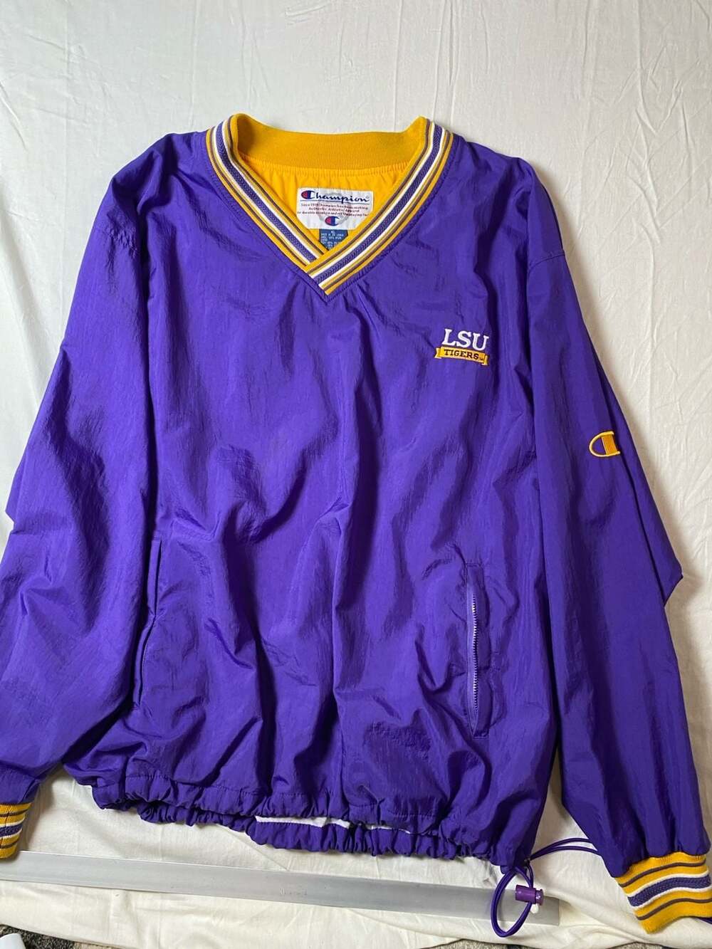 Vintage 90s LSU Tigers Pullover / Size XL - Champion (1327)
